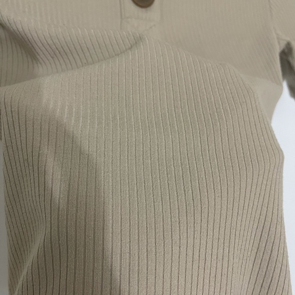 UO Rina Ribbed Knit Button-Down Tee - Picture 8 of 8